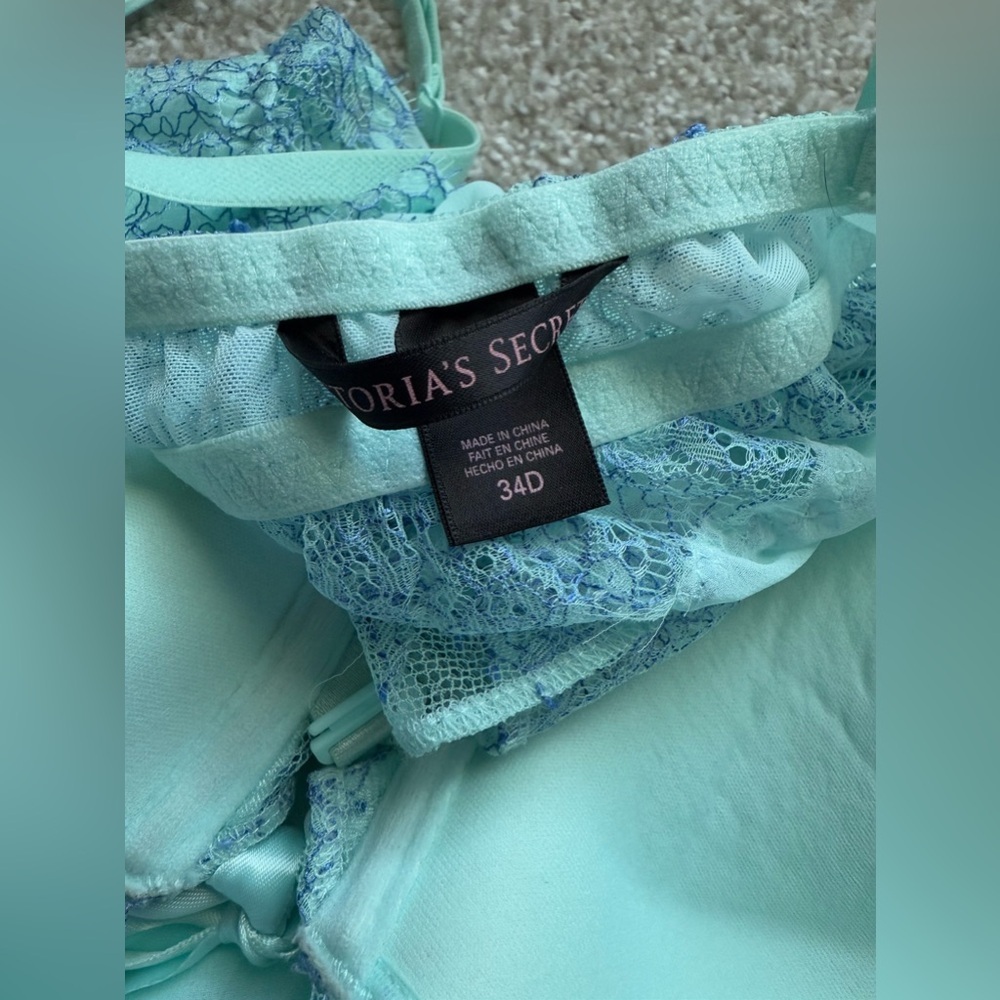 Victoria Secret push-up Embroidered Lace Babydoll 34D - Picture 3 of 4